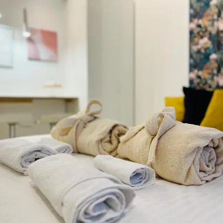 Del Ponte Apartman Varese